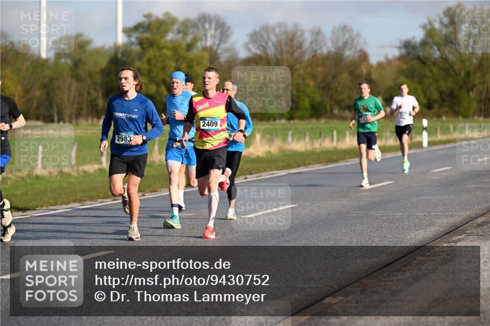 12.04.2026 - 45. Internationalen Wilhelmsburger Insellauf Dr. Thomas Lammeyer http://msf.ph/oto/9430752 12.04.2026 09:08:33 Laufen 2409, 2983 meine-sportfotos.de