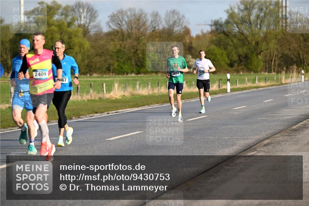12.04.2026 - 45. Internationalen Wilhelmsburger Insellauf Dr. Thomas Lammeyer http://msf.ph/oto/9430753 12.04.2026 09:08:34 Laufen 2409, 2874, 2873, 67 meine-sportfotos.de