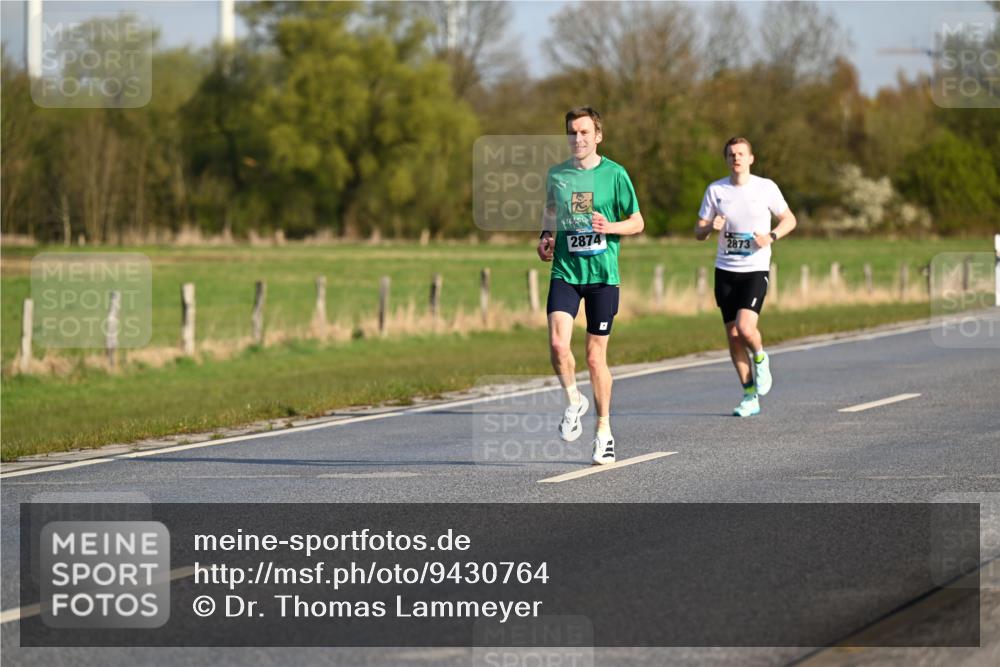 12.04.2026 - 45. Internationalen Wilhelmsburger Insellauf Dr. Thomas Lammeyer http://msf.ph/oto/9430764 12.04.2026 09:08:35 Laufen 2874, 2873 meine-sportfotos.de