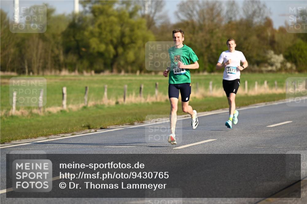 12.04.2026 - 45. Internationalen Wilhelmsburger Insellauf Dr. Thomas Lammeyer http://msf.ph/oto/9430765 12.04.2026 09:08:35 Laufen 2874, 2873 meine-sportfotos.de