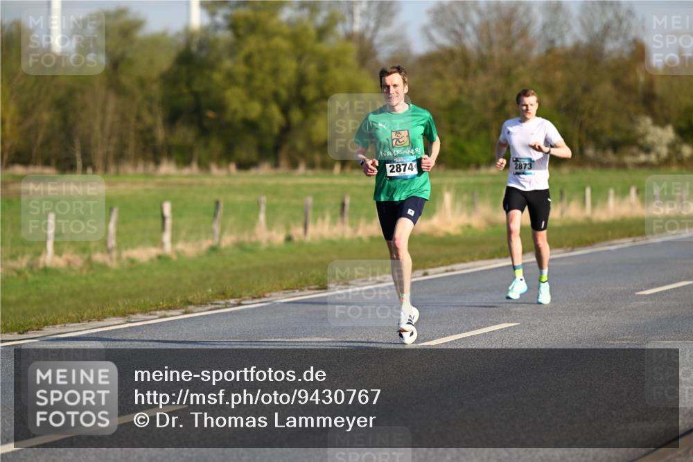 12.04.2026 - 45. Internationalen Wilhelmsburger Insellauf Dr. Thomas Lammeyer http://msf.ph/oto/9430767 12.04.2026 09:08:36 Laufen 2874, 2873 meine-sportfotos.de
