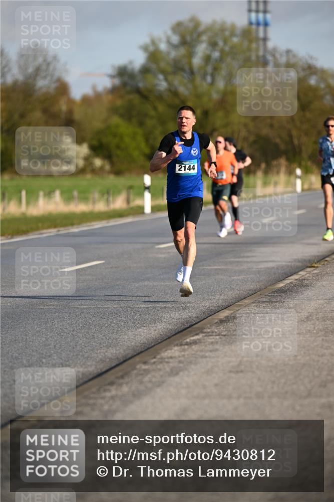 12.04.2026 - 45. Internationalen Wilhelmsburger Insellauf Dr. Thomas Lammeyer http://msf.ph/oto/9430812 12.04.2026 09:09:00 Laufen 2144 meine-sportfotos.de