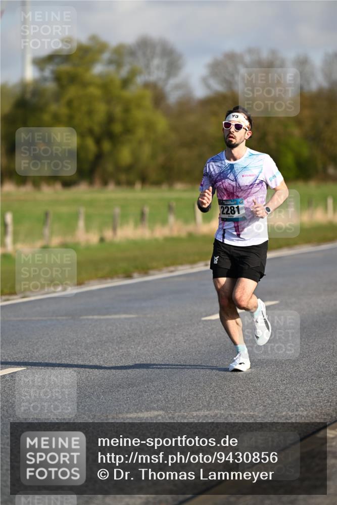 12.04.2026 - 45. Internationalen Wilhelmsburger Insellauf Dr. Thomas Lammeyer http://msf.ph/oto/9430856 12.04.2026 09:09:09 Laufen 2281, 3 meine-sportfotos.de