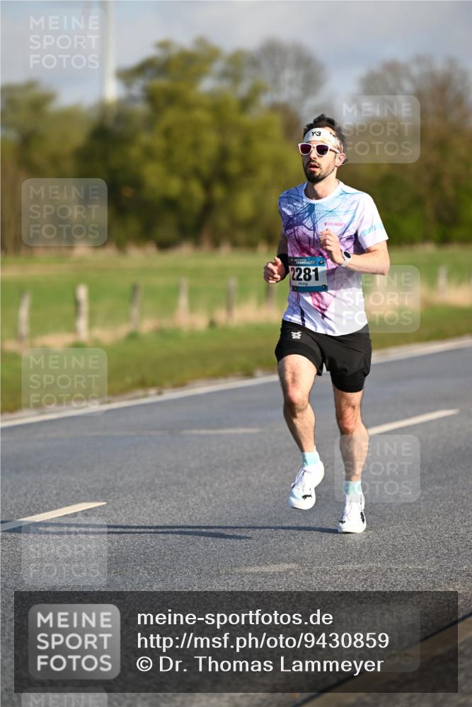12.04.2026 - 45. Internationalen Wilhelmsburger Insellauf Dr. Thomas Lammeyer http://msf.ph/oto/9430859 12.04.2026 09:09:10 Laufen 2281, 3 meine-sportfotos.de