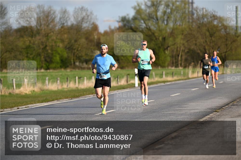 12.04.2026 - 45. Internationalen Wilhelmsburger Insellauf Dr. Thomas Lammeyer http://msf.ph/oto/9430867 12.04.2026 09:09:23 Laufen 3979, 2119 meine-sportfotos.de
