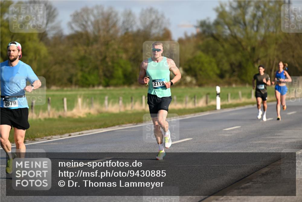 12.04.2026 - 45. Internationalen Wilhelmsburger Insellauf Dr. Thomas Lammeyer http://msf.ph/oto/9430885 12.04.2026 09:09:26 Laufen 3979, 2119 meine-sportfotos.de
