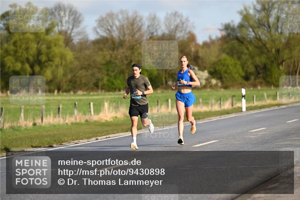 12.04.2026 - 45. Internationalen Wilhelmsburger Insellauf Dr. Thomas Lammeyer http://msf.ph/oto/9430898 12.04.2026 09:09:30 Laufen 524 meine-sportfotos.de