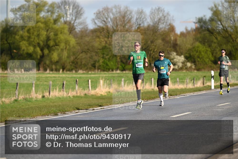 12.04.2026 - 45. Internationalen Wilhelmsburger Insellauf Dr. Thomas Lammeyer http://msf.ph/oto/9430917 12.04.2026 09:09:40 Laufen 2487, 2727, 5237 meine-sportfotos.de