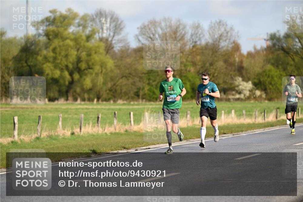 12.04.2026 - 45. Internationalen Wilhelmsburger Insellauf Dr. Thomas Lammeyer http://msf.ph/oto/9430921 12.04.2026 09:09:40 Laufen 2487, 2727, 5237 meine-sportfotos.de