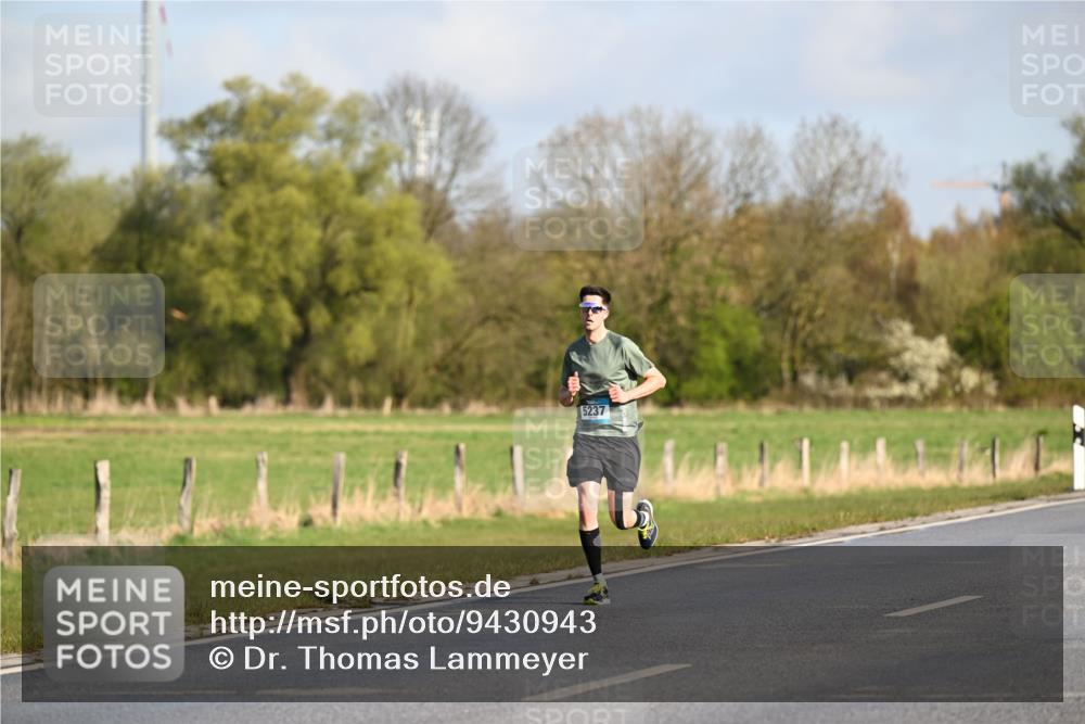 12.04.2026 - 45. Internationalen Wilhelmsburger Insellauf Dr. Thomas Lammeyer http://msf.ph/oto/9430943 12.04.2026 09:09:45 Laufen 5237 meine-sportfotos.de