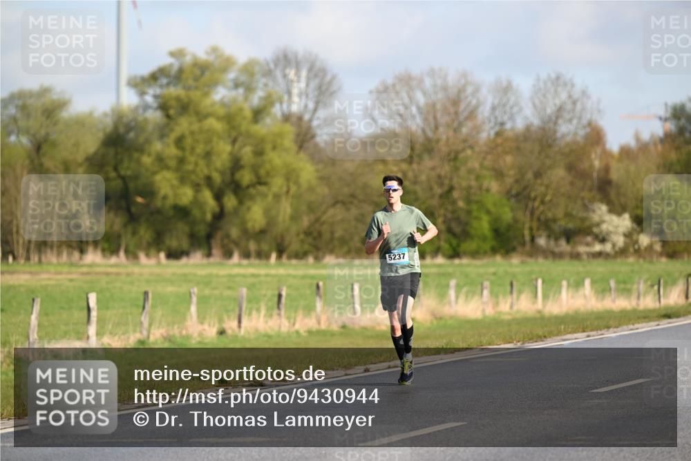12.04.2026 - 45. Internationalen Wilhelmsburger Insellauf Dr. Thomas Lammeyer http://msf.ph/oto/9430944 12.04.2026 09:09:45 Laufen 5237 meine-sportfotos.de