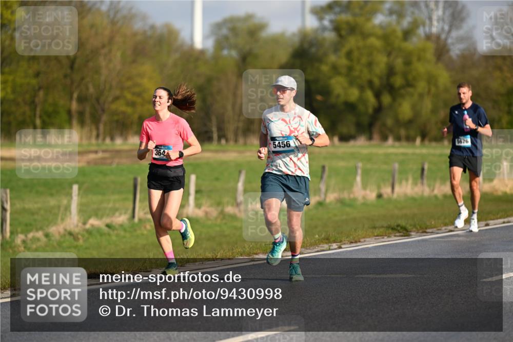 12.04.2026 - 45. Internationalen Wilhelmsburger Insellauf Dr. Thomas Lammeyer http://msf.ph/oto/9430998 12.04.2026 09:09:58 Laufen 5456, 364, 5676 meine-sportfotos.de
