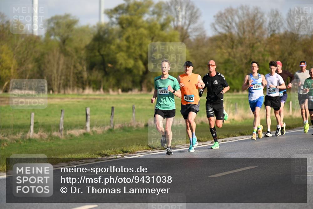 12.04.2026 - 45. Internationalen Wilhelmsburger Insellauf Dr. Thomas Lammeyer http://msf.ph/oto/9431038 12.04.2026 09:10:15 Laufen 5554, 5838, 4205, 4863, 468 meine-sportfotos.de