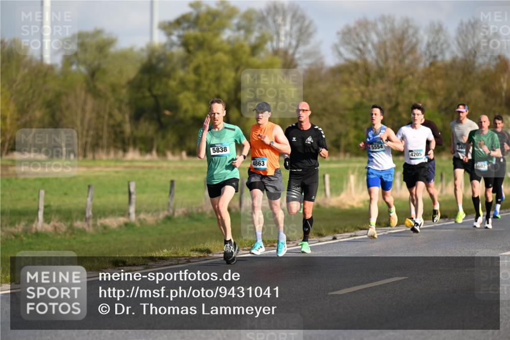 12.04.2026 - 45. Internationalen Wilhelmsburger Insellauf Dr. Thomas Lammeyer http://msf.ph/oto/9431041 12.04.2026 09:10:15 Laufen 5838, 4863, 5554, 4205, 340, 5682 meine-sportfotos.de