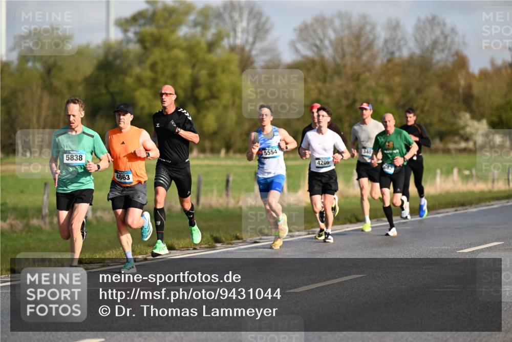 12.04.2026 - 45. Internationalen Wilhelmsburger Insellauf Dr. Thomas Lammeyer http://msf.ph/oto/9431044 12.04.2026 09:10:16 Laufen 5838, 4863, 5554, 4205, 340 meine-sportfotos.de