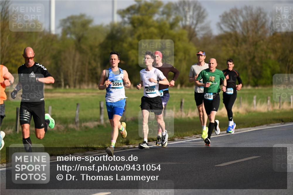 12.04.2026 - 45. Internationalen Wilhelmsburger Insellauf Dr. Thomas Lammeyer http://msf.ph/oto/9431054 12.04.2026 09:10:18 Laufen 7777, 5554, 4205, 3, 682, 4605 meine-sportfotos.de