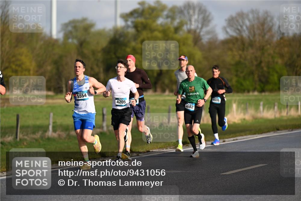12.04.2026 - 45. Internationalen Wilhelmsburger Insellauf Dr. Thomas Lammeyer http://msf.ph/oto/9431056 12.04.2026 09:10:18 Laufen 5554, 4205, 3, 3682, 4605 meine-sportfotos.de