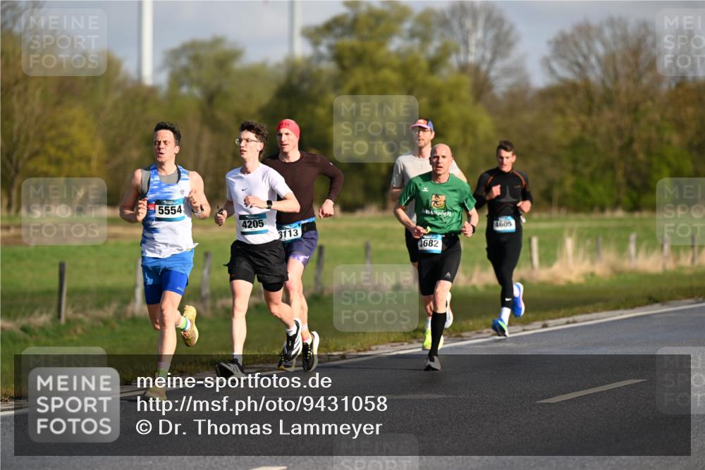 12.04.2026 - 45. Internationalen Wilhelmsburger Insellauf Dr. Thomas Lammeyer http://msf.ph/oto/9431058 12.04.2026 09:10:19 Laufen 5554, 4205, 3113, 3682, 4605 meine-sportfotos.de