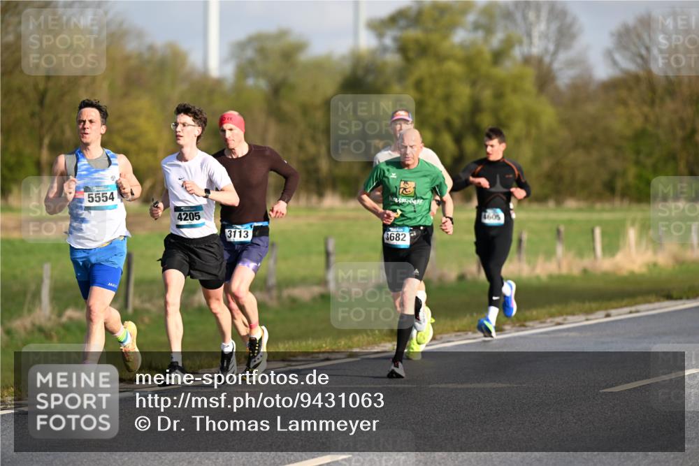 12.04.2026 - 45. Internationalen Wilhelmsburger Insellauf Dr. Thomas Lammeyer http://msf.ph/oto/9431063 12.04.2026 09:10:19 Laufen 5554, 4205, 3113, 3682, 4605 meine-sportfotos.de