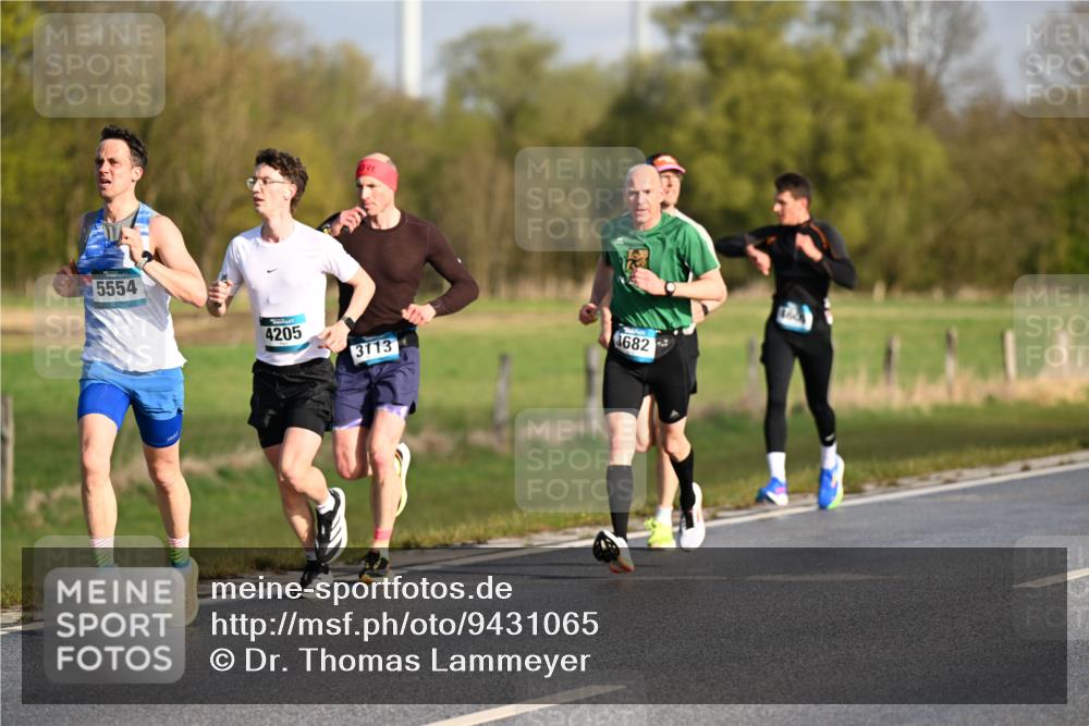 12.04.2026 - 45. Internationalen Wilhelmsburger Insellauf Dr. Thomas Lammeyer http://msf.ph/oto/9431065 12.04.2026 09:10:20 Laufen 5554, 4205, 3113, 3682 meine-sportfotos.de