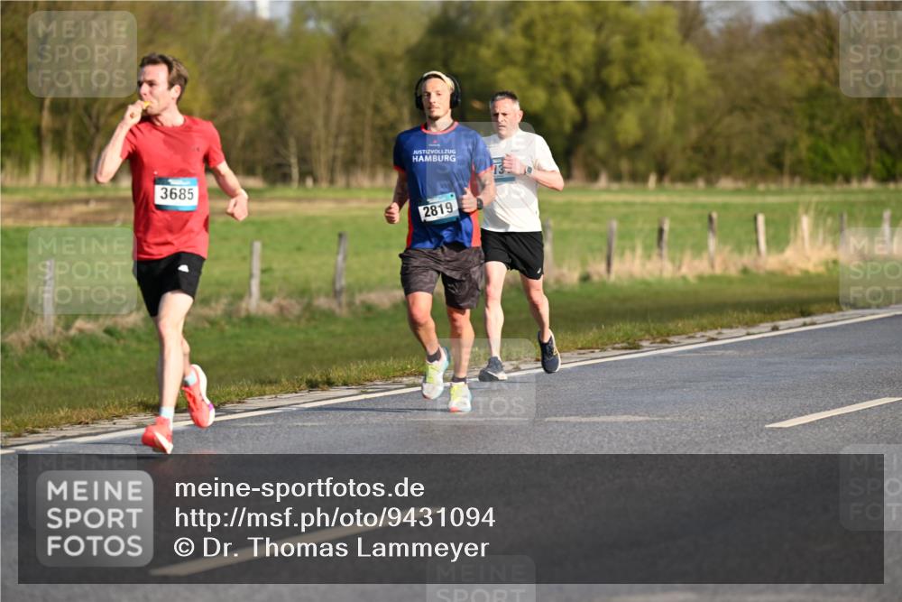 12.04.2026 - 45. Internationalen Wilhelmsburger Insellauf Dr. Thomas Lammeyer http://msf.ph/oto/9431094 12.04.2026 09:10:25 Laufen 3685, 2819 meine-sportfotos.de