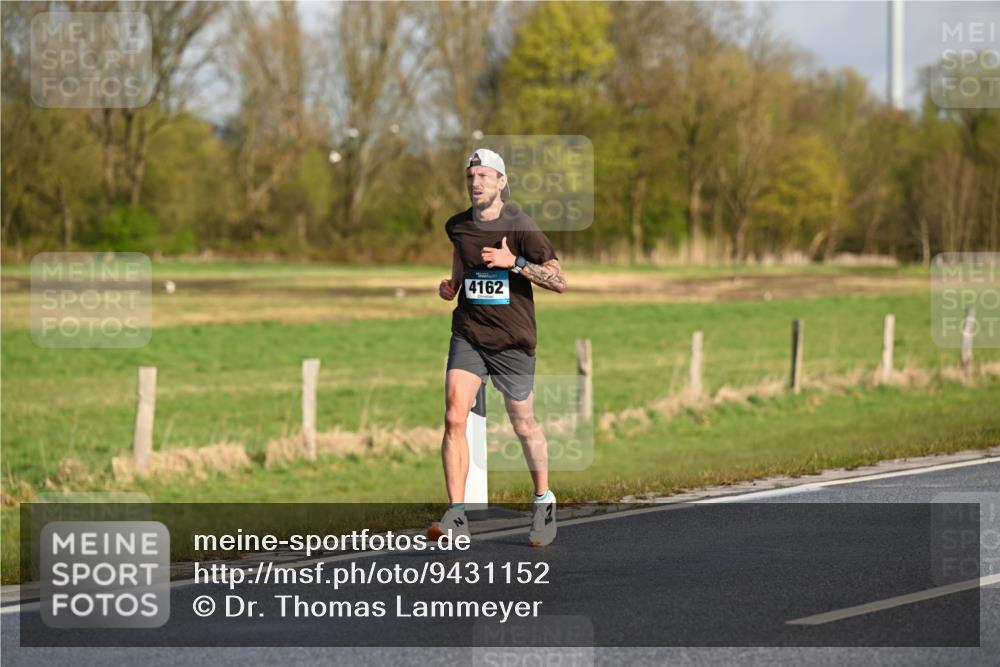 12.04.2026 - 45. Internationalen Wilhelmsburger Insellauf Dr. Thomas Lammeyer http://msf.ph/oto/9431152 12.04.2026 09:10:36 Laufen 4162 meine-sportfotos.de