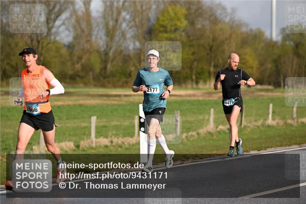 12.04.2026 - 45. Internationalen Wilhelmsburger Insellauf Dr. Thomas Lammeyer http://msf.ph/oto/9431171 12.04.2026 09:10:40 Laufen 2866, 2177, 4475 meine-sportfotos.de