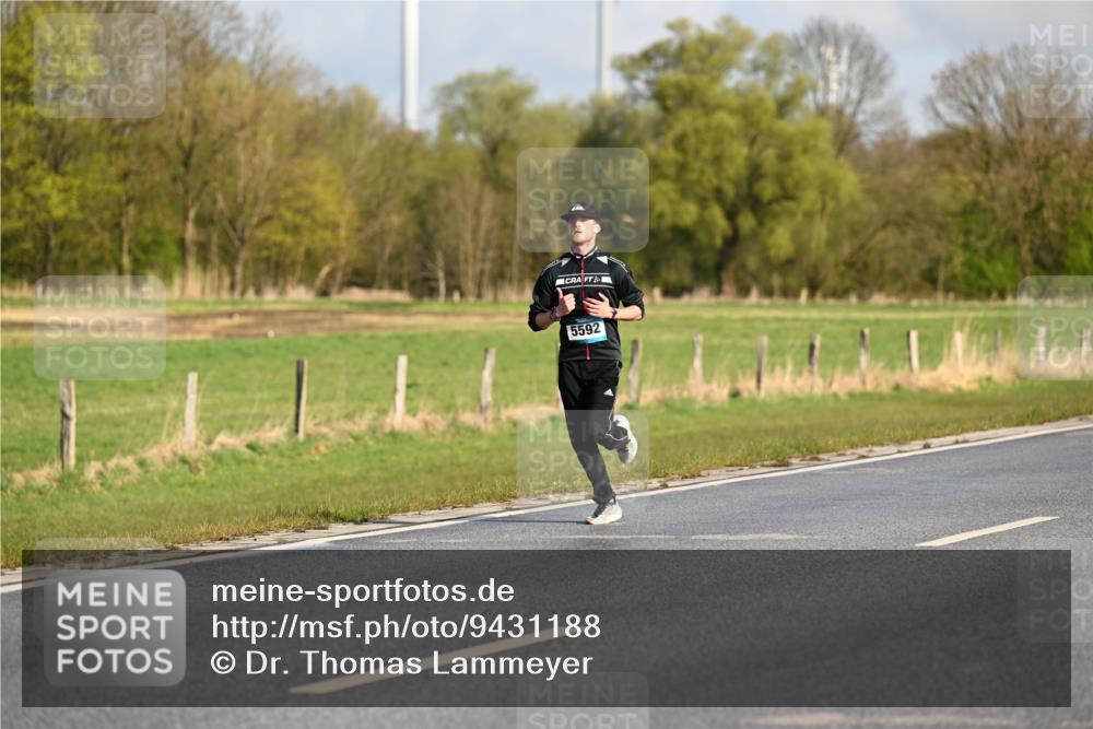 12.04.2026 - 45. Internationalen Wilhelmsburger Insellauf Dr. Thomas Lammeyer http://msf.ph/oto/9431188 12.04.2026 09:10:43 Laufen 5592 meine-sportfotos.de