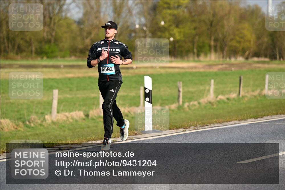 12.04.2026 - 45. Internationalen Wilhelmsburger Insellauf Dr. Thomas Lammeyer http://msf.ph/oto/9431204 12.04.2026 09:10:46 Laufen 5592 meine-sportfotos.de