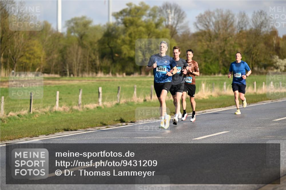 12.04.2026 - 45. Internationalen Wilhelmsburger Insellauf Dr. Thomas Lammeyer http://msf.ph/oto/9431209 12.04.2026 09:10:51 Laufen 5652, 17, 2789, 3262 meine-sportfotos.de