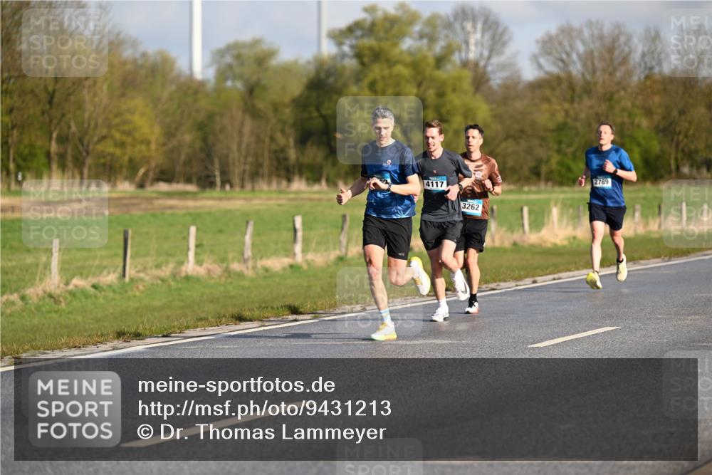12.04.2026 - 45. Internationalen Wilhelmsburger Insellauf Dr. Thomas Lammeyer http://msf.ph/oto/9431213 12.04.2026 09:10:51 Laufen 4117, 3262, 2789 meine-sportfotos.de