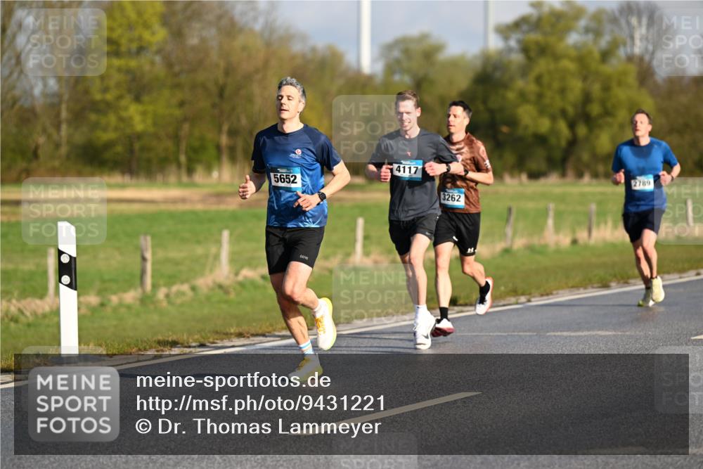 12.04.2026 - 45. Internationalen Wilhelmsburger Insellauf Dr. Thomas Lammeyer http://msf.ph/oto/9431221 12.04.2026 09:10:53 Laufen 5652, 4117, 3262, 2789 meine-sportfotos.de