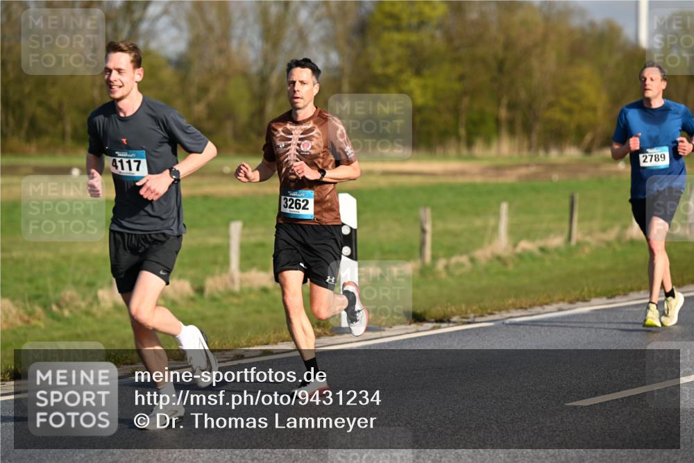 12.04.2026 - 45. Internationalen Wilhelmsburger Insellauf Dr. Thomas Lammeyer http://msf.ph/oto/9431234 12.04.2026 09:10:55 Laufen 4117, 3262, 8, 2789 meine-sportfotos.de