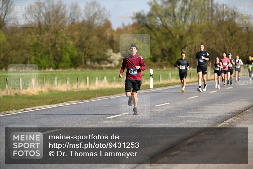 12.04.2026 - 45. Internationalen Wilhelmsburger Insellauf Dr. Thomas Lammeyer http://msf.ph/oto/9431253 12.04.2026 09:11:02 Laufen 2757 meine-sportfotos.de