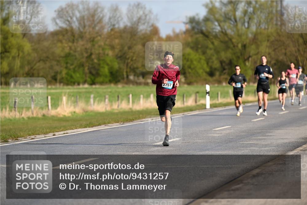 12.04.2026 - 45. Internationalen Wilhelmsburger Insellauf Dr. Thomas Lammeyer http://msf.ph/oto/9431257 12.04.2026 09:11:03 Laufen 2757 meine-sportfotos.de