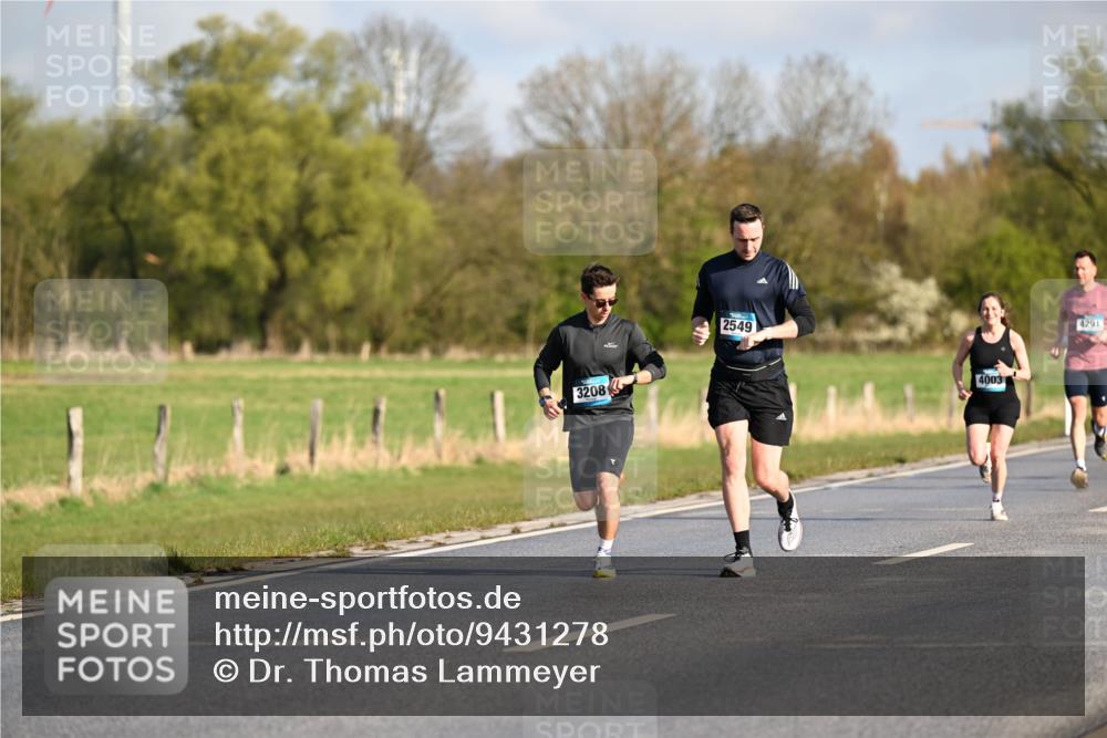 12.04.2026 - 45. Internationalen Wilhelmsburger Insellauf Dr. Thomas Lammeyer http://msf.ph/oto/9431278 12.04.2026 09:11:09 Laufen 3208, 2549, 4003, 4291 meine-sportfotos.de