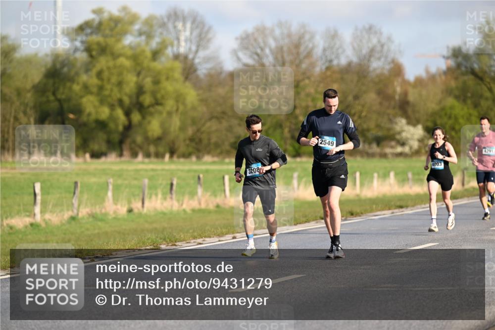 12.04.2026 - 45. Internationalen Wilhelmsburger Insellauf Dr. Thomas Lammeyer http://msf.ph/oto/9431279 12.04.2026 09:11:09 Laufen 3208, 2549, 4003, 4291 meine-sportfotos.de