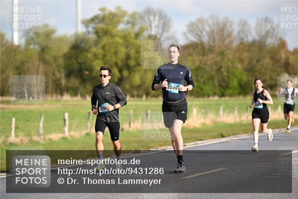 12.04.2026 - 45. Internationalen Wilhelmsburger Insellauf Dr. Thomas Lammeyer http://msf.ph/oto/9431286 12.04.2026 09:11:10 Laufen 320, 2549, 4003 meine-sportfotos.de