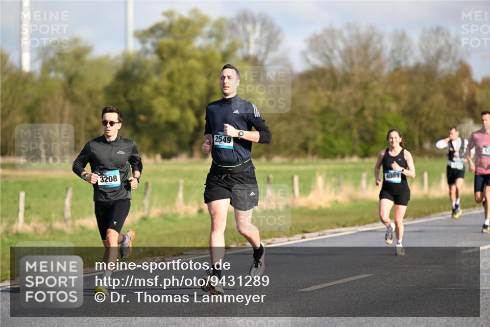 12.04.2026 - 45. Internationalen Wilhelmsburger Insellauf Dr. Thomas Lammeyer http://msf.ph/oto/9431289 12.04.2026 09:11:11 Laufen 3208, 2549, 4003 meine-sportfotos.de