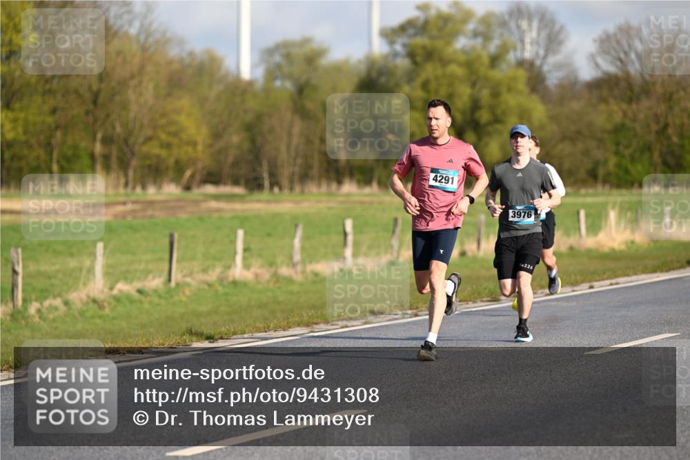 12.04.2026 - 45. Internationalen Wilhelmsburger Insellauf Dr. Thomas Lammeyer http://msf.ph/oto/9431308 12.04.2026 09:11:15 Laufen 4291, 3976, 226 meine-sportfotos.de