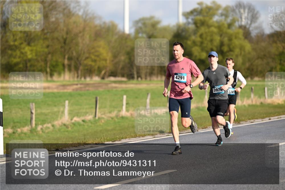 12.04.2026 - 45. Internationalen Wilhelmsburger Insellauf Dr. Thomas Lammeyer http://msf.ph/oto/9431311 12.04.2026 09:11:16 Laufen 4291, 3976, 372, 226 meine-sportfotos.de