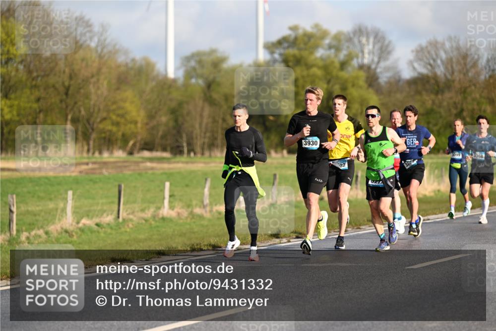 12.04.2026 - 45. Internationalen Wilhelmsburger Insellauf Dr. Thomas Lammeyer http://msf.ph/oto/9431332 12.04.2026 09:11:21 Laufen 3930, 22, 02, 3105, 3099, 3368 meine-sportfotos.de