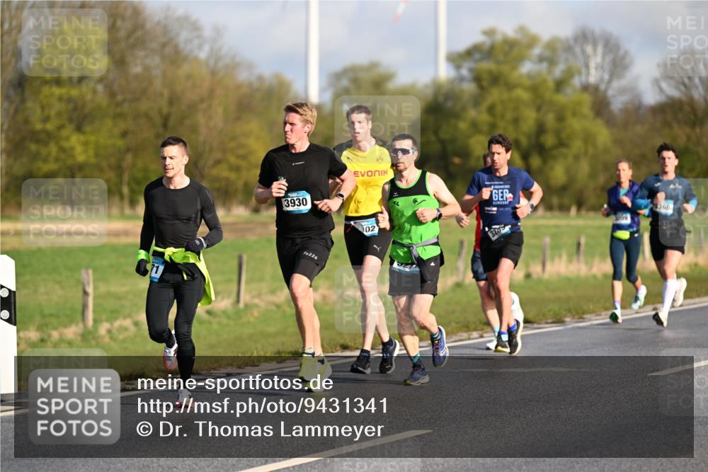 12.04.2026 - 45. Internationalen Wilhelmsburger Insellauf Dr. Thomas Lammeyer http://msf.ph/oto/9431341 12.04.2026 09:11:22 Laufen 3930, 226, 02, 368, 3289 meine-sportfotos.de