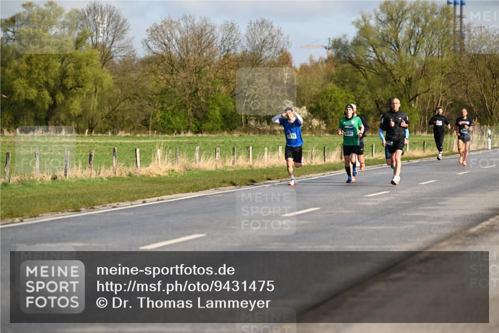 12.04.2026 - 45. Internationalen Wilhelmsburger Insellauf Dr. Thomas Lammeyer http://msf.ph/oto/9431475 12.04.2026 09:11:52 Laufen 4175, 5591, 5440 meine-sportfotos.de