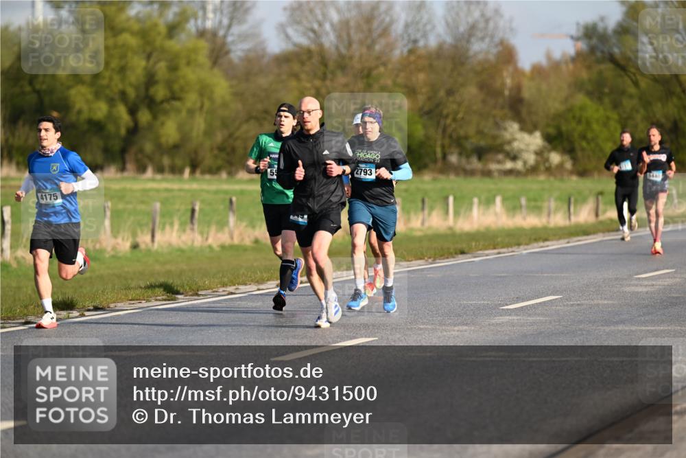 12.04.2026 - 45. Internationalen Wilhelmsburger Insellauf Dr. Thomas Lammeyer http://msf.ph/oto/9431500 12.04.2026 09:11:57 Laufen 4175, 55, 22, 2793, 5440 meine-sportfotos.de