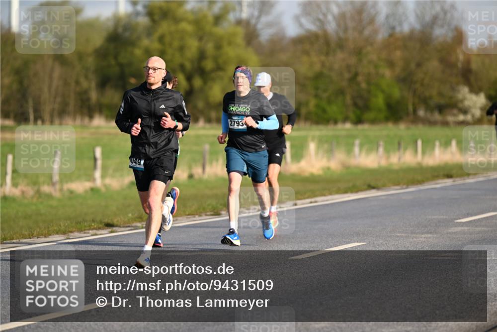 12.04.2026 - 45. Internationalen Wilhelmsburger Insellauf Dr. Thomas Lammeyer http://msf.ph/oto/9431509 12.04.2026 09:11:59 Laufen 049, 22, 27934 meine-sportfotos.de