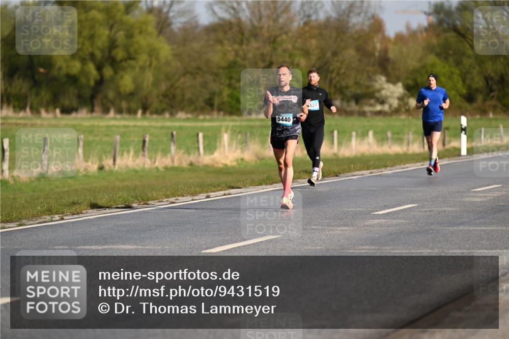 12.04.2026 - 45. Internationalen Wilhelmsburger Insellauf Dr. Thomas Lammeyer http://msf.ph/oto/9431519 12.04.2026 09:12:02 Laufen 5440, 4127 meine-sportfotos.de