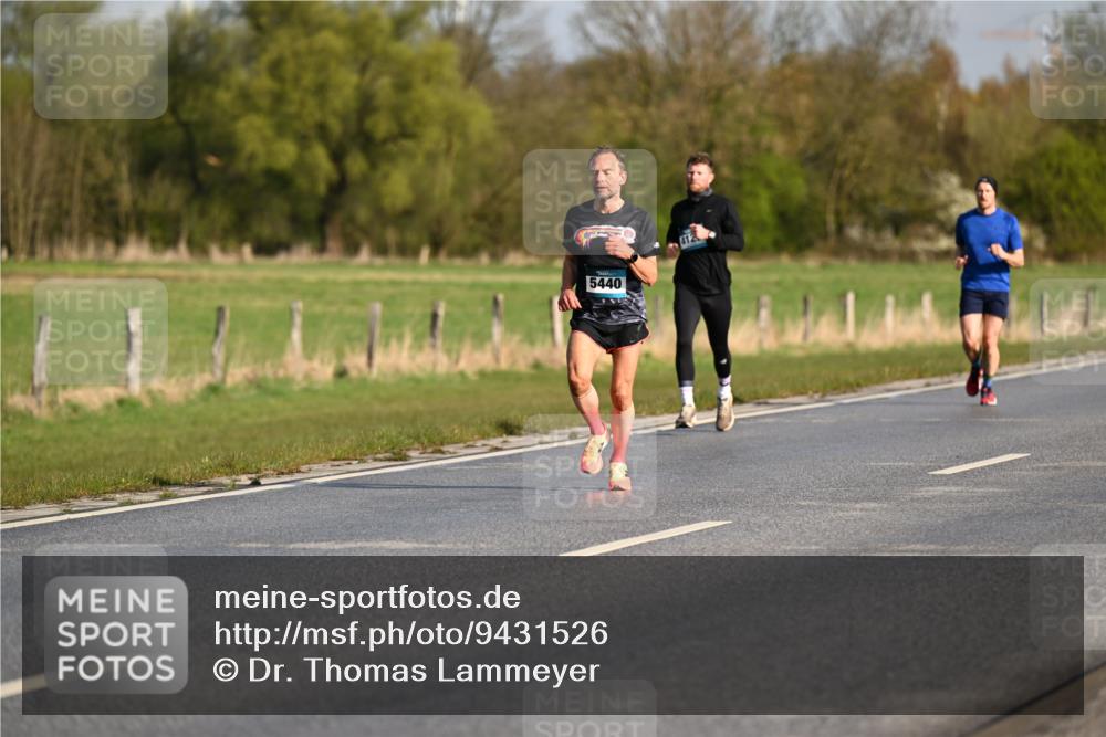 12.04.2026 - 45. Internationalen Wilhelmsburger Insellauf Dr. Thomas Lammeyer http://msf.ph/oto/9431526 12.04.2026 09:12:03 Laufen 5440 meine-sportfotos.de
