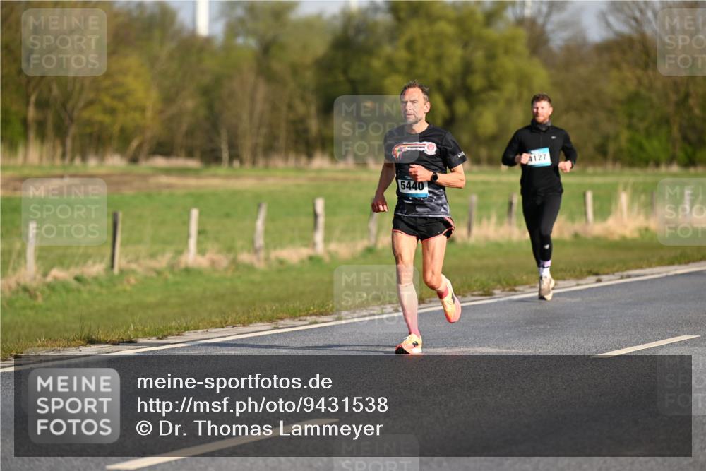 12.04.2026 - 45. Internationalen Wilhelmsburger Insellauf Dr. Thomas Lammeyer http://msf.ph/oto/9431538 12.04.2026 09:12:04 Laufen 4127, 5440 meine-sportfotos.de