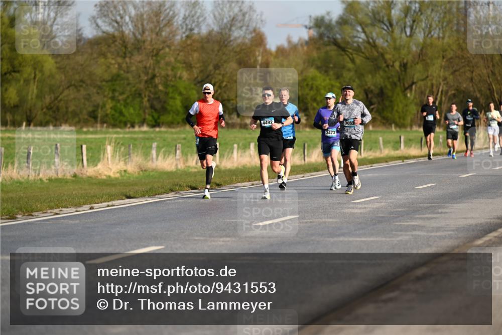 12.04.2026 - 45. Internationalen Wilhelmsburger Insellauf Dr. Thomas Lammeyer http://msf.ph/oto/9431553 12.04.2026 09:12:10 Laufen 4492, 3473, 3053, 4444 meine-sportfotos.de